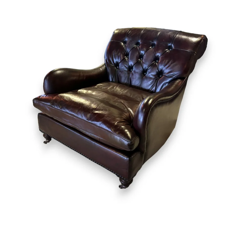 Chesterfield Ledersessel mit Holzbeinen | Modell CALEDONIAN
